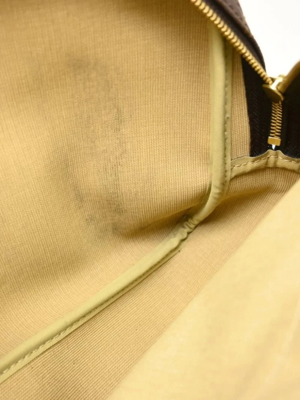 LOUIS VUITTON REPORTER PM MESSENGER SHOULDER BAG